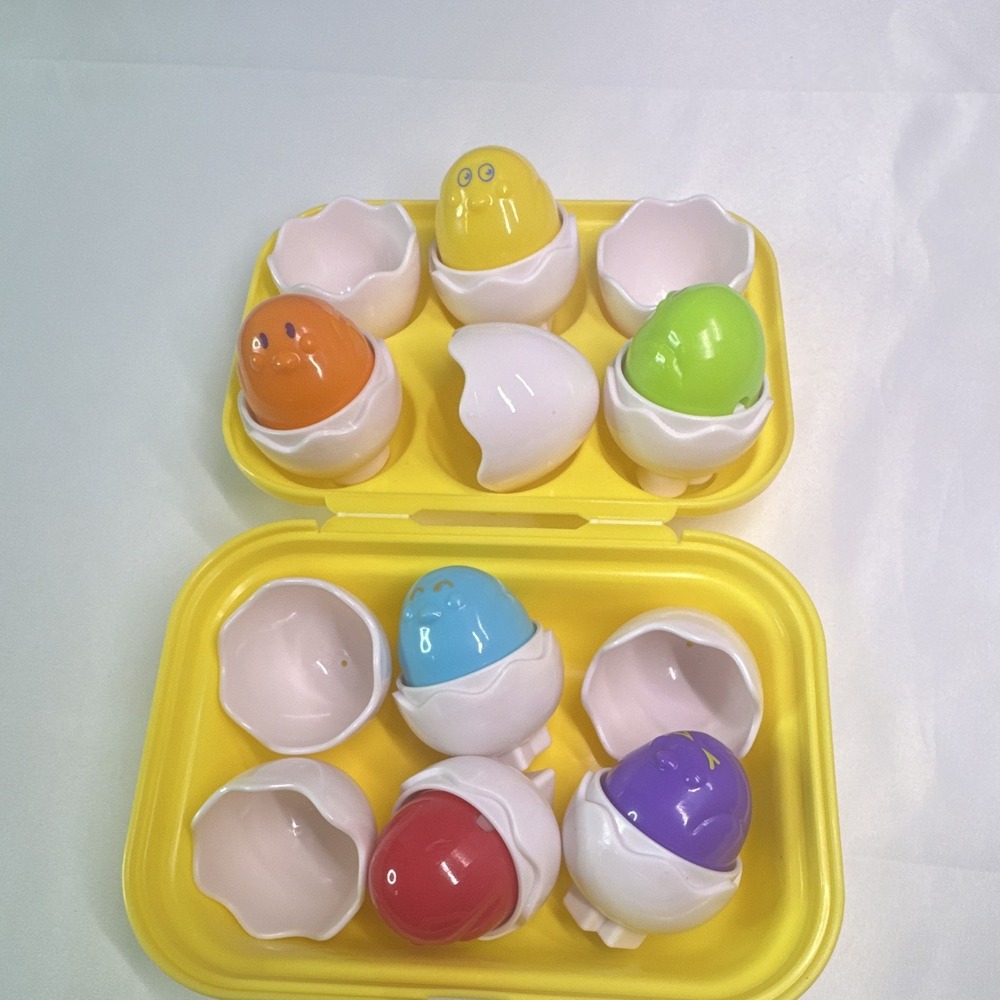 TOMY Hide and Squeak Shape Sorter Egg Carton Matching Toy Set vintage 1993